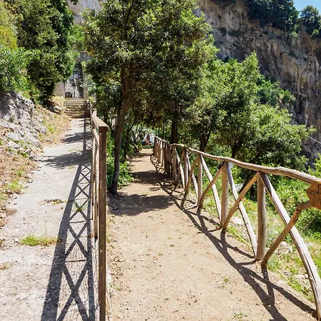 De Vivo Realty - Boscosfera Amalfi