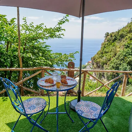 De Vivo Realty - Boscosfera Luxury tent *